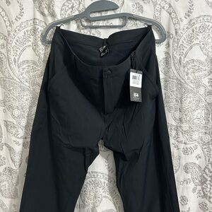 Mountain Wearhouse Women’s Lined Pants (Sz 8)